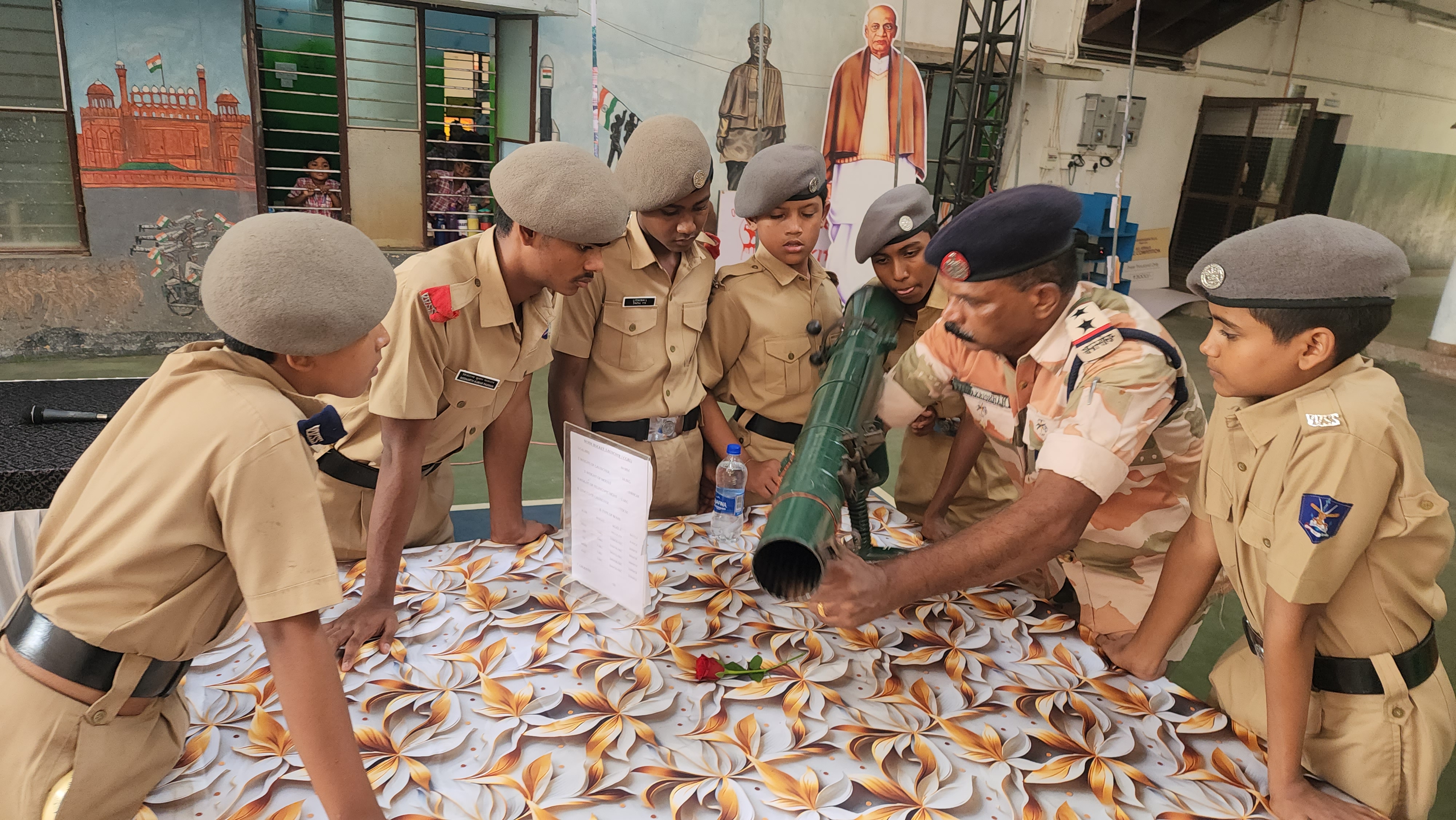 Itbp Weapon Display — Vidyadhiraja Vidyapeetom Sainik School